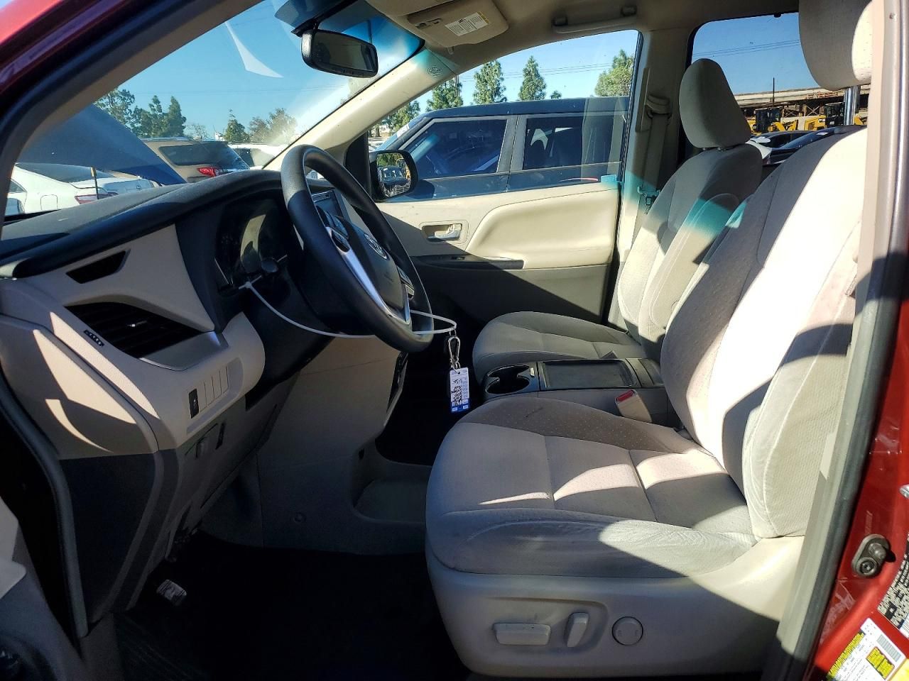 2015 Toyota Sienna le