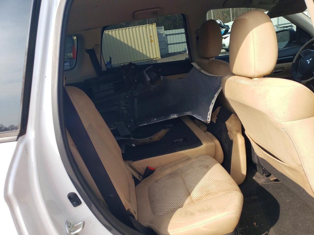 2020 Mitsubishi Outlander es