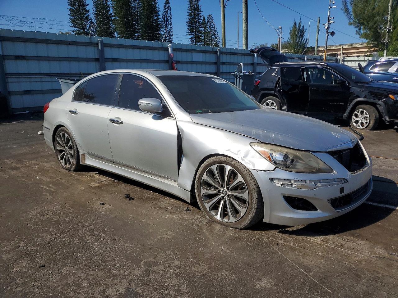 2012 Hyundai Genesis 5.0l