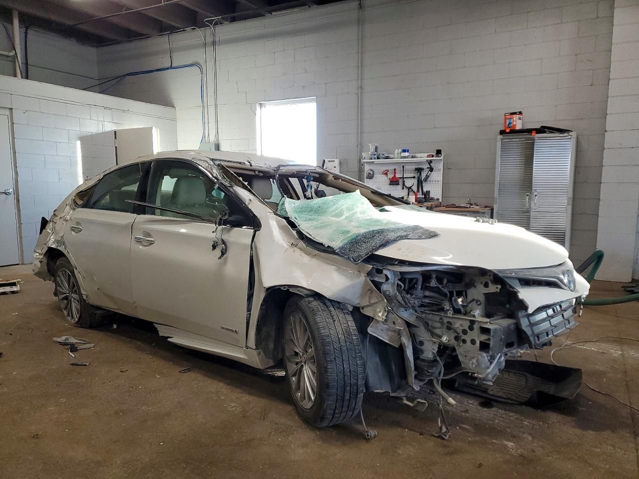 2016 Toyota Avalon Hybrid
