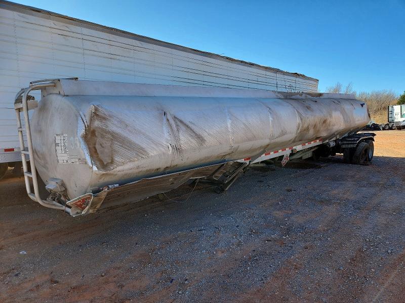 1996 Cust Tanker 1996 Custom Tank Trailer