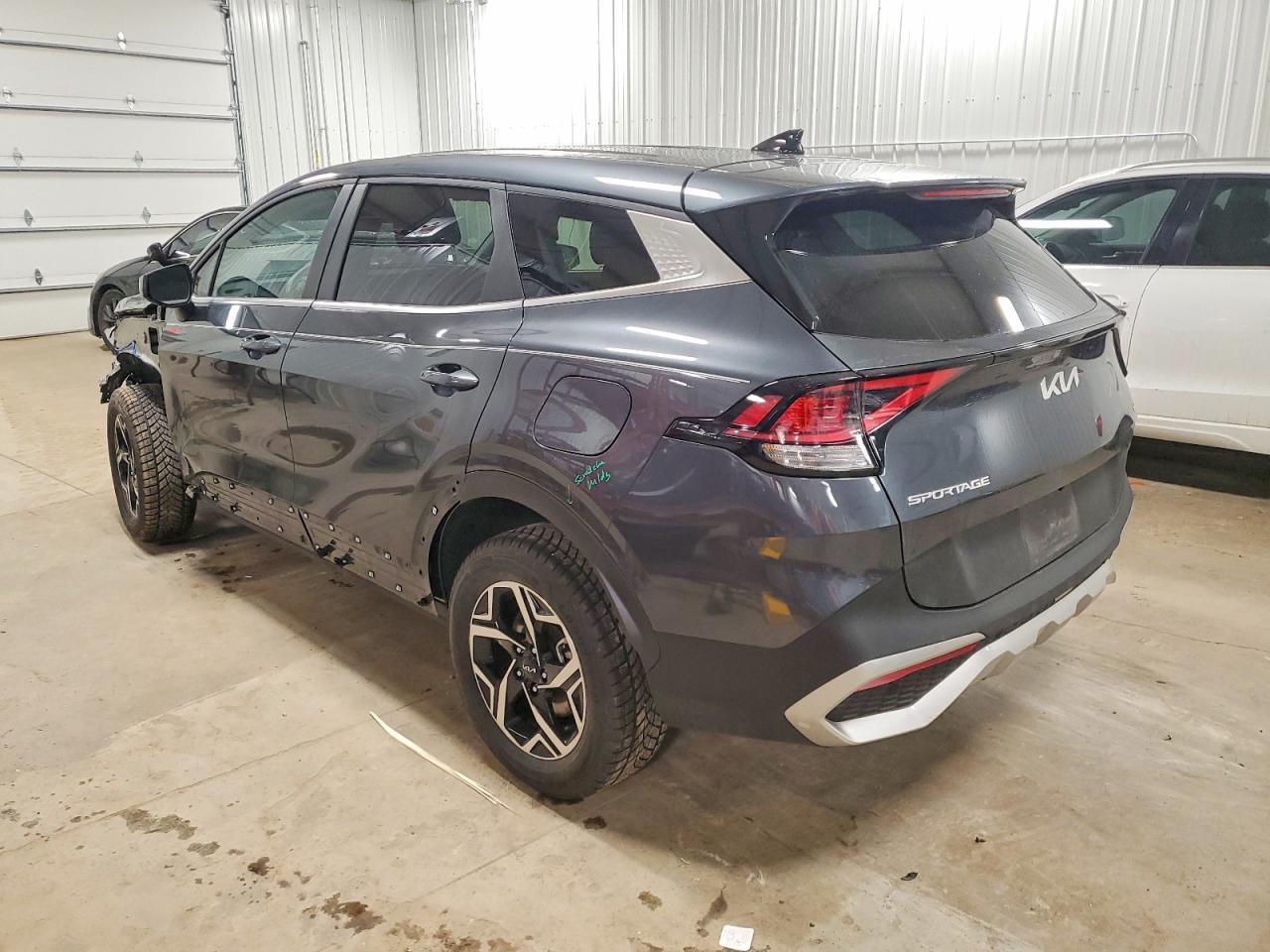 2025 KIA Sportage lx