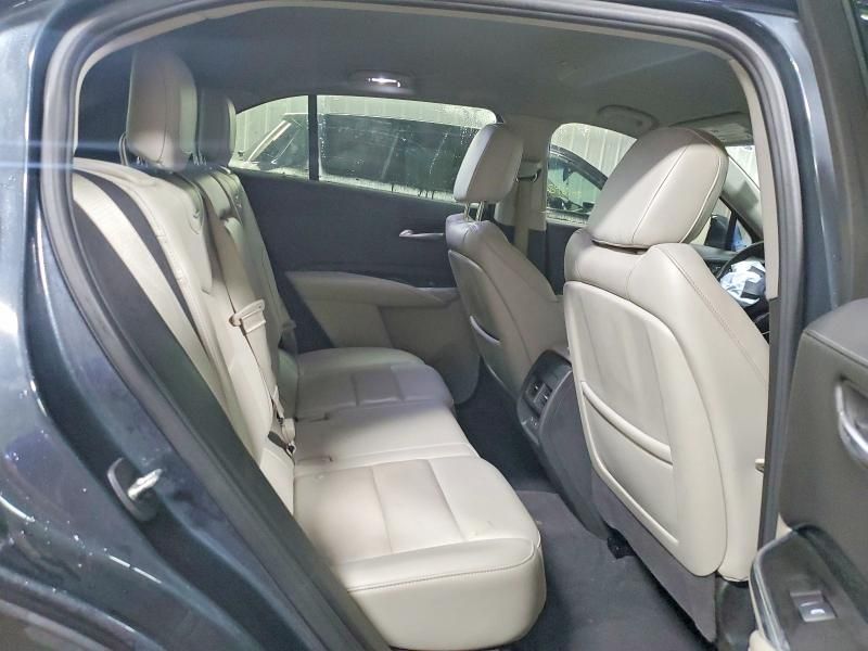 2021 Cadillac XT4 Premium Luxury