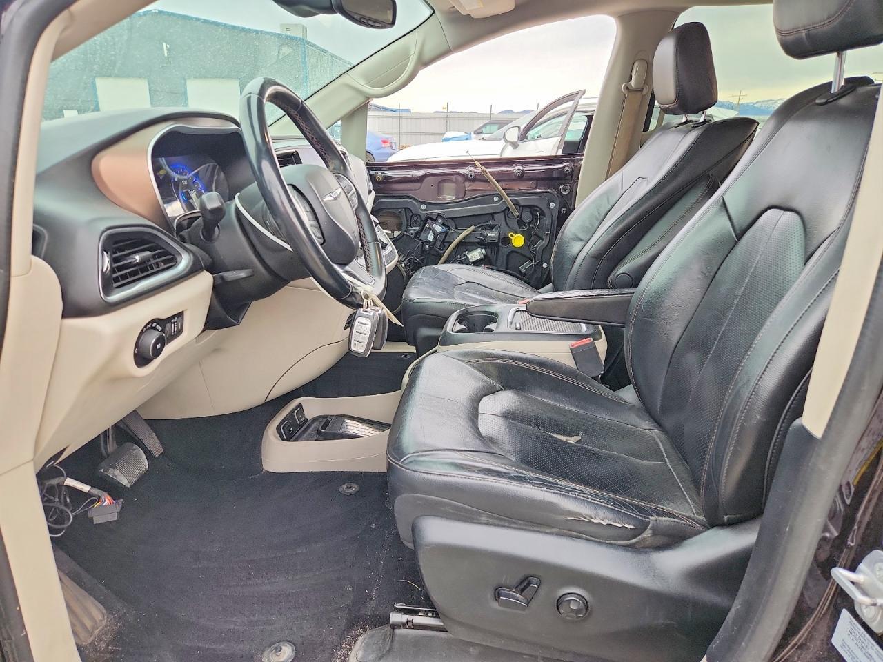 2017 Chrysler Pacifica Touring l Plus