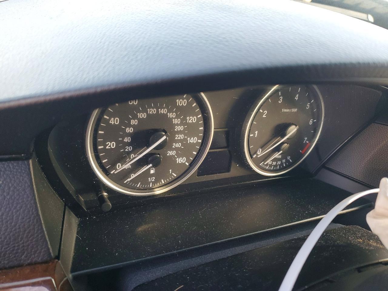 2010 BMW 528 i