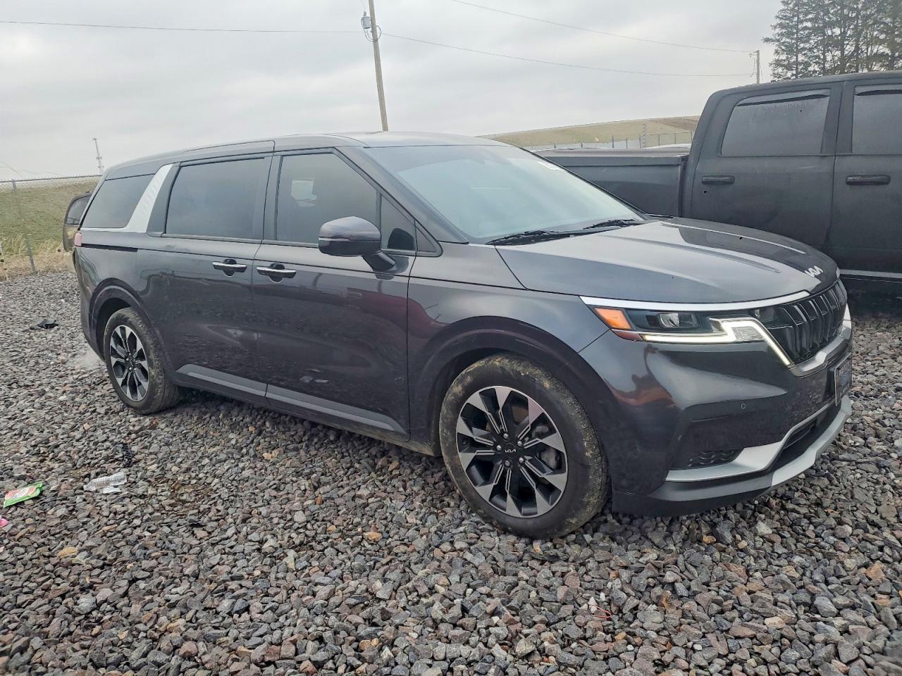 2024 KIA Carnival ex