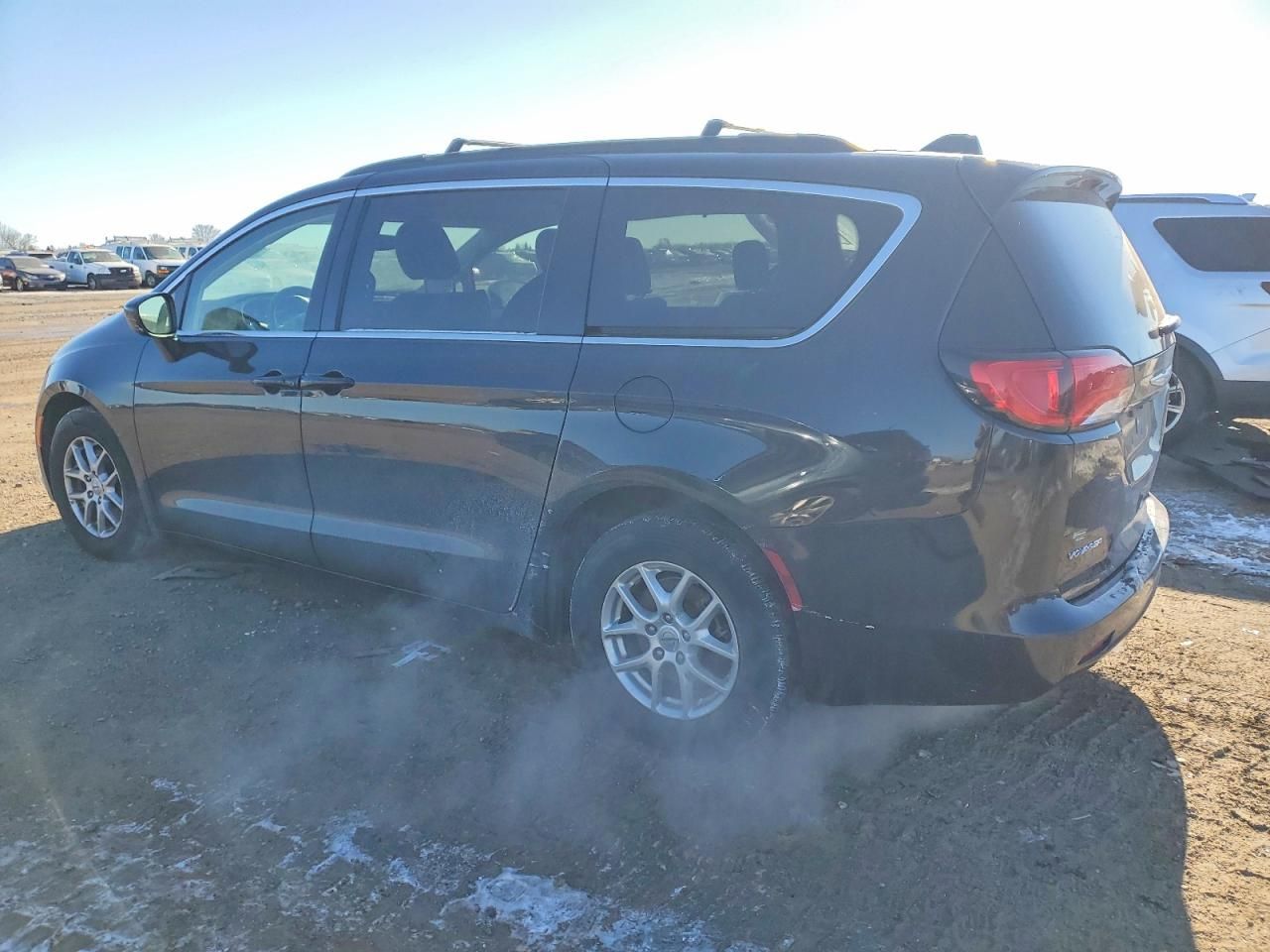 2021 Chrysler Voyager lxi