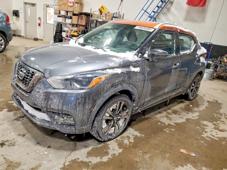2019 Nissan Kicks s