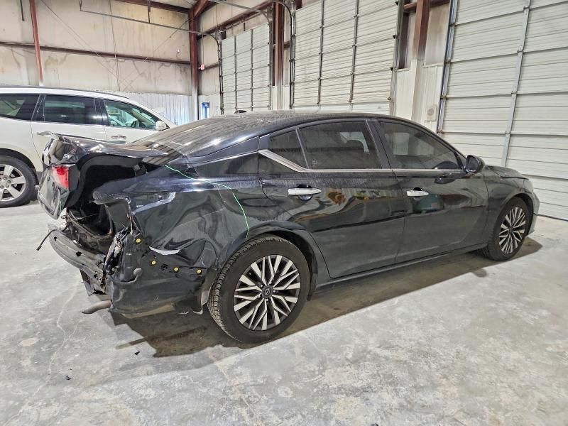 2023 Nissan Altima sv