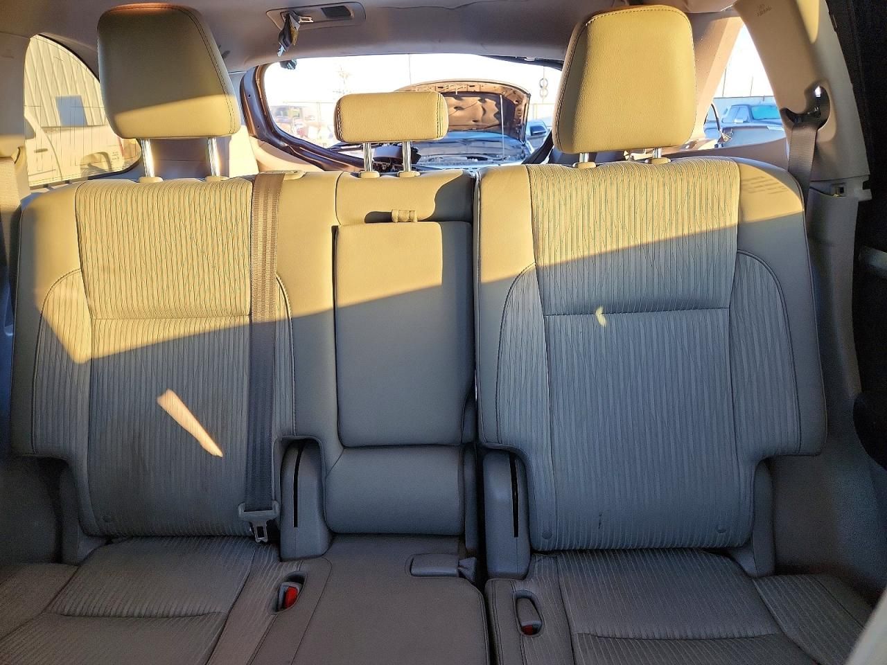 2016 Toyota Highlander le