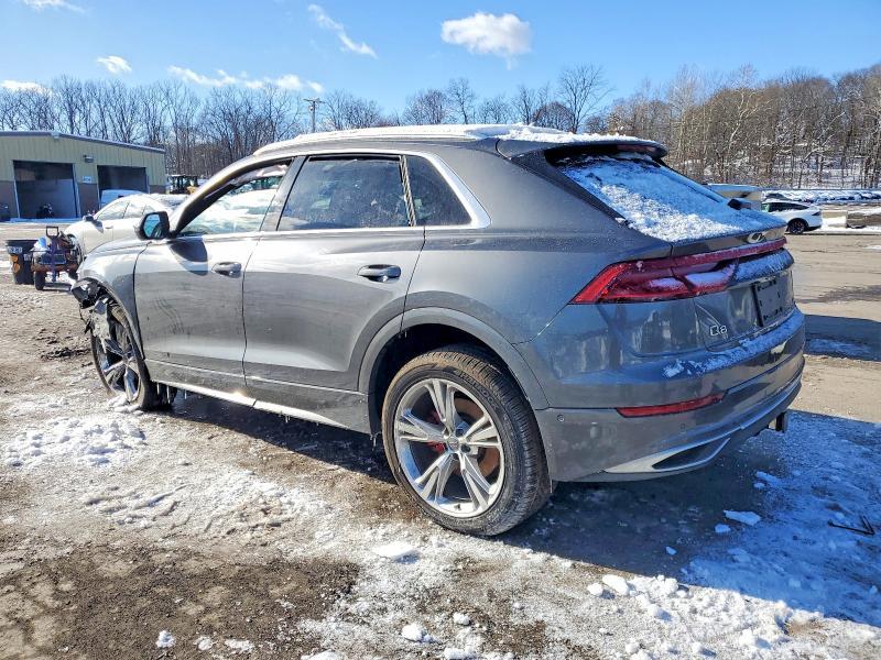 2019 Audi Q8 Premium Plus