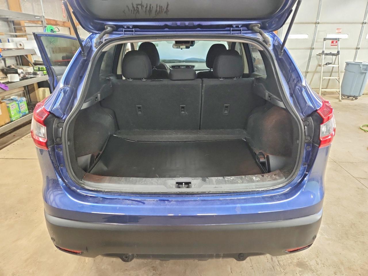2022 Nissan Rogue Sport s