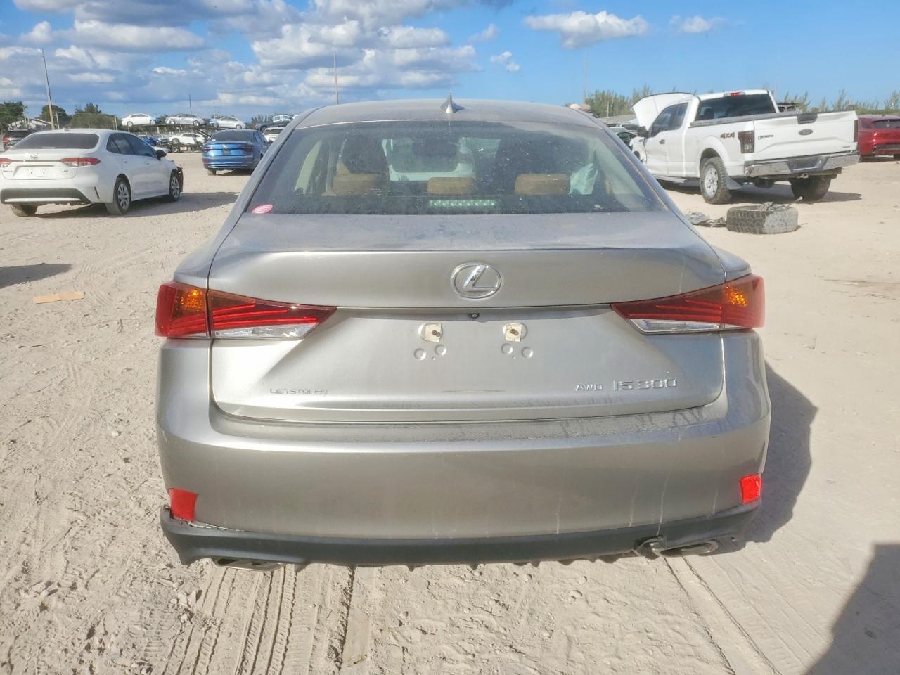 2018 Lexus Is 300