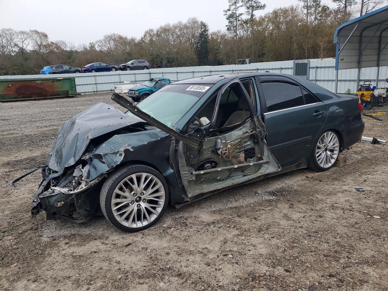 2004 Toyota Camry le