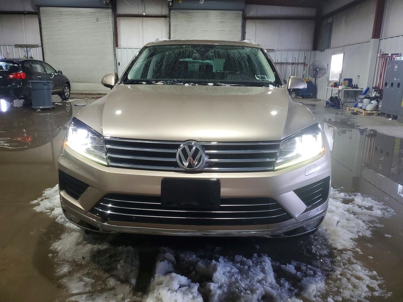 2016 Volkswagen Touareg Sport