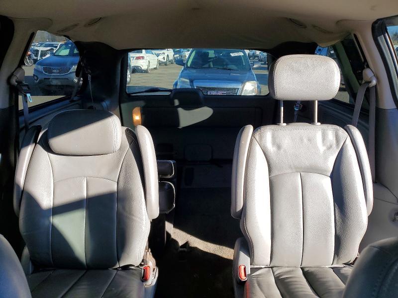 2006 Chrysler Town & Country lx