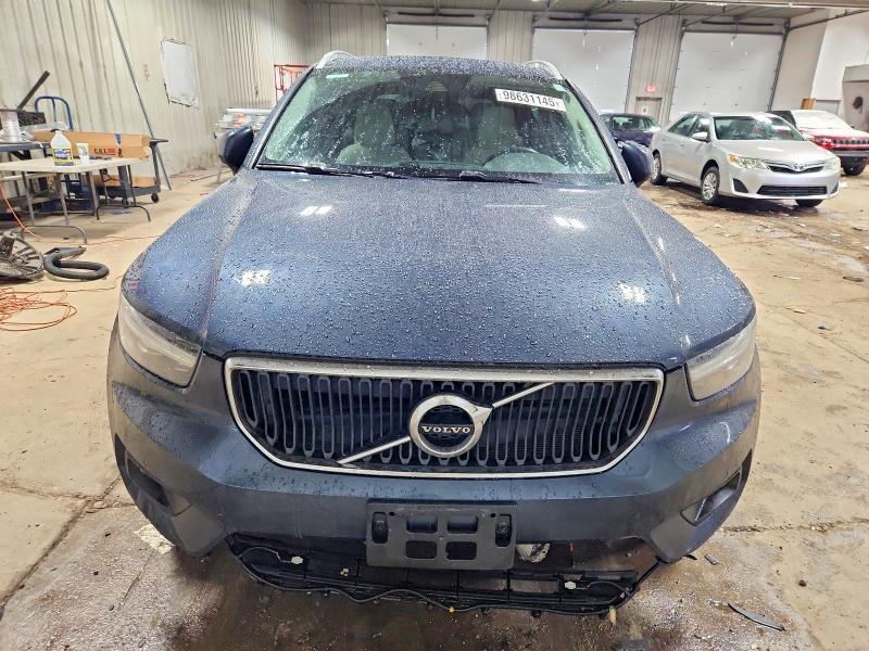 2021 Volvo Xc40 T5 Momentum