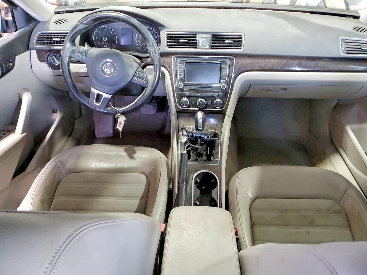 2015 Volkswagen Passat sel