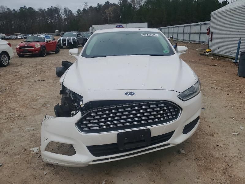 2016 Ford Fusion se