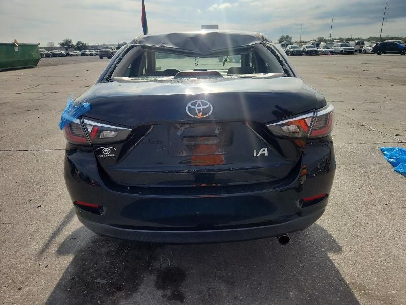 2017 Toyota Yaris ia
