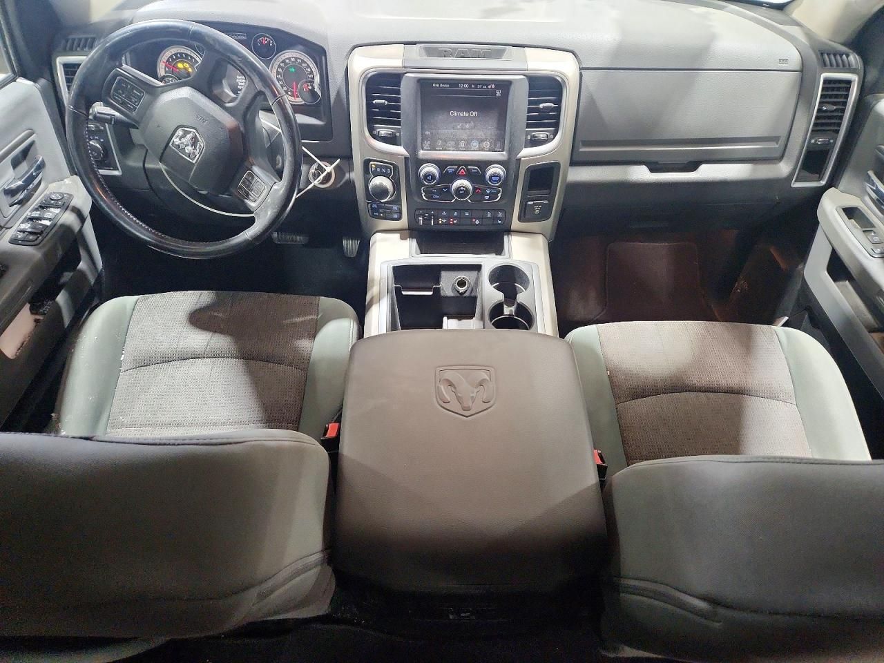 2014 Dodge Ram 1500 slt