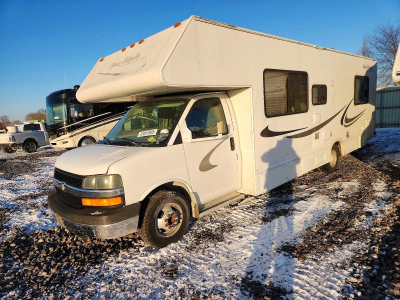 2004 Chevrolet 2004 Four Winds 5000 Recreational Vehicle