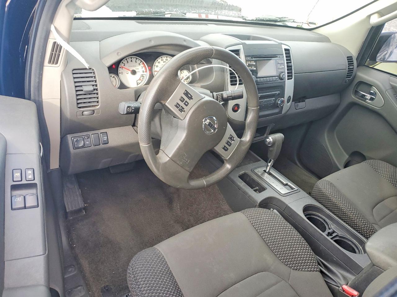 2014 Nissan Frontier sv