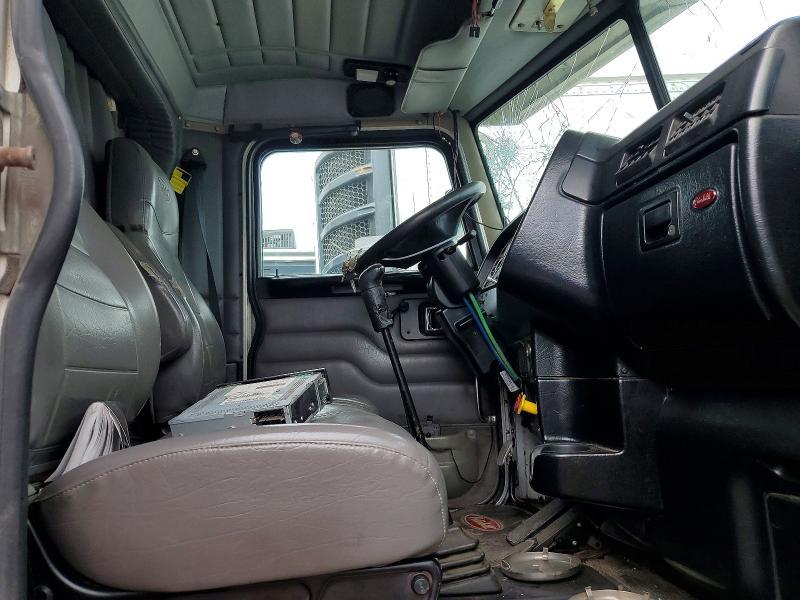 2005 Peterbilt 379 Semi Truck