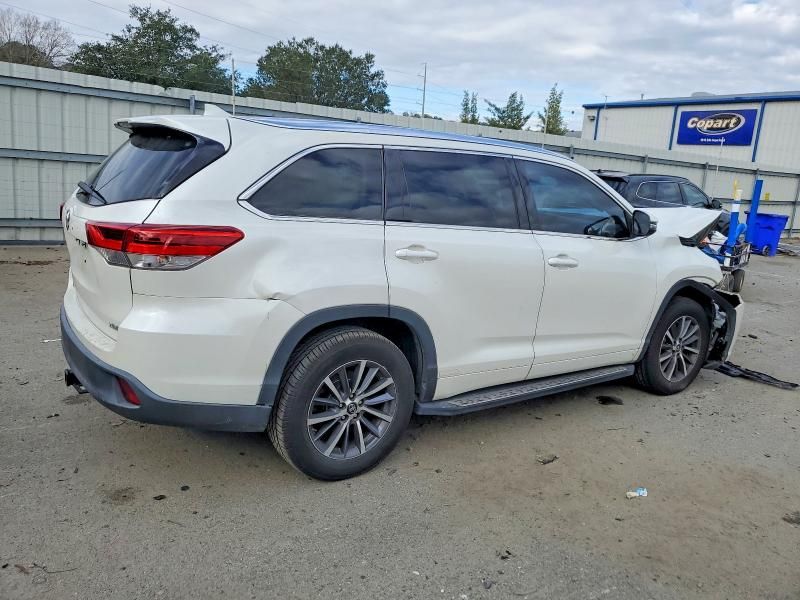 2018 Toyota Highlander se