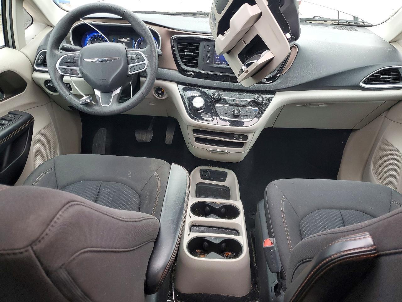 2017 Chrysler Pacifica lx