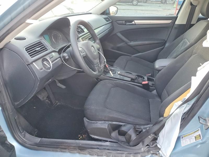 2012 Volkswagen Passat s