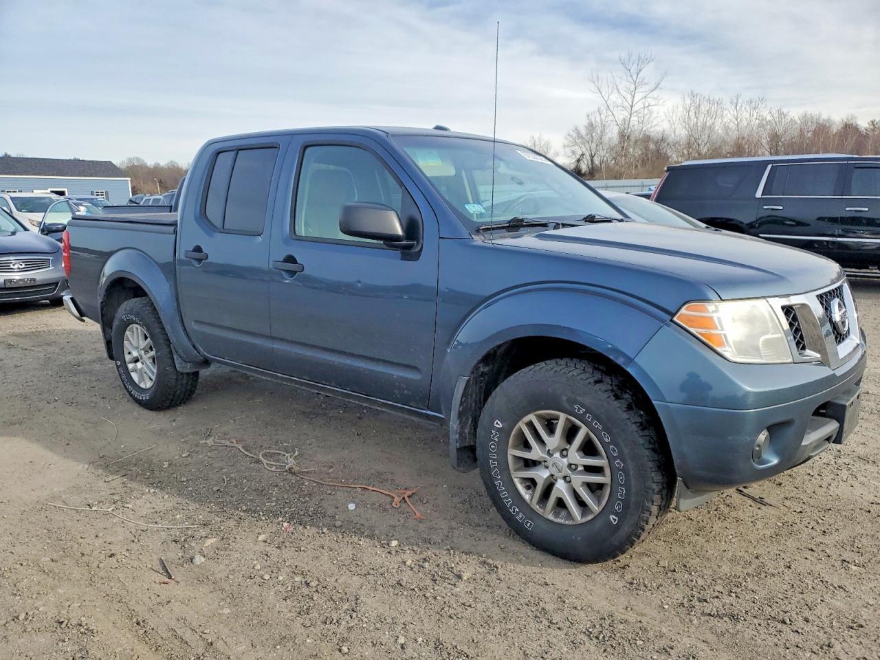 2014 Niss Frontier SV