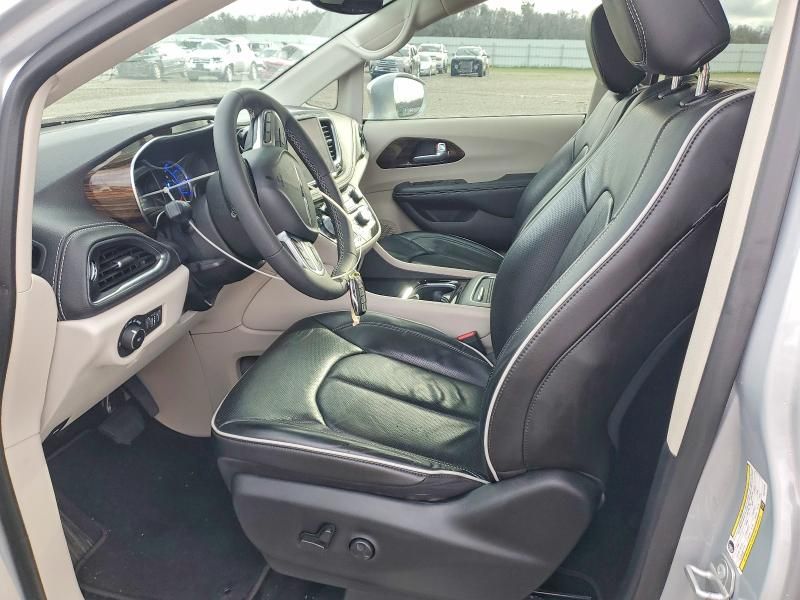 2022 Chrysler Pacifica Hybrid Limited