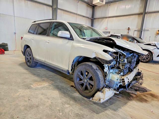 2013 Toyota Highlander Base