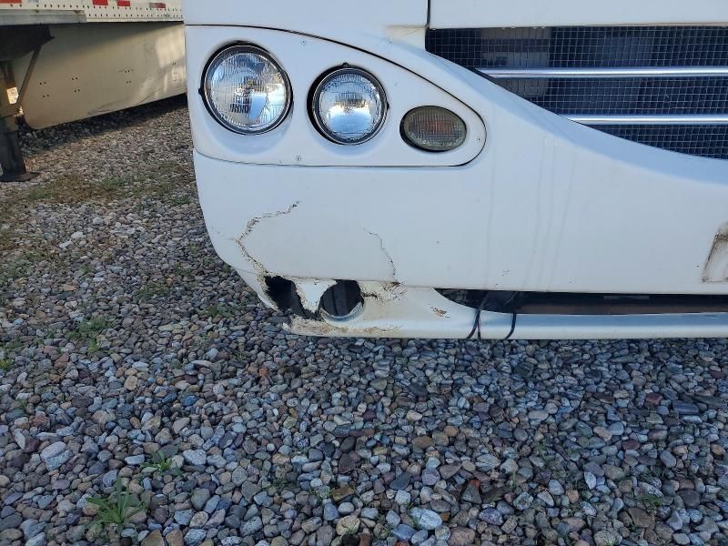 2003 Damon 2003 Workhorse Custom Chassis Motorhome Chassis W2