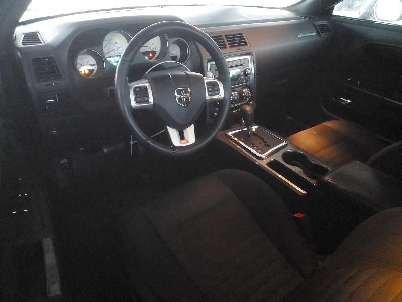 2013 Dodge Challenger sxt