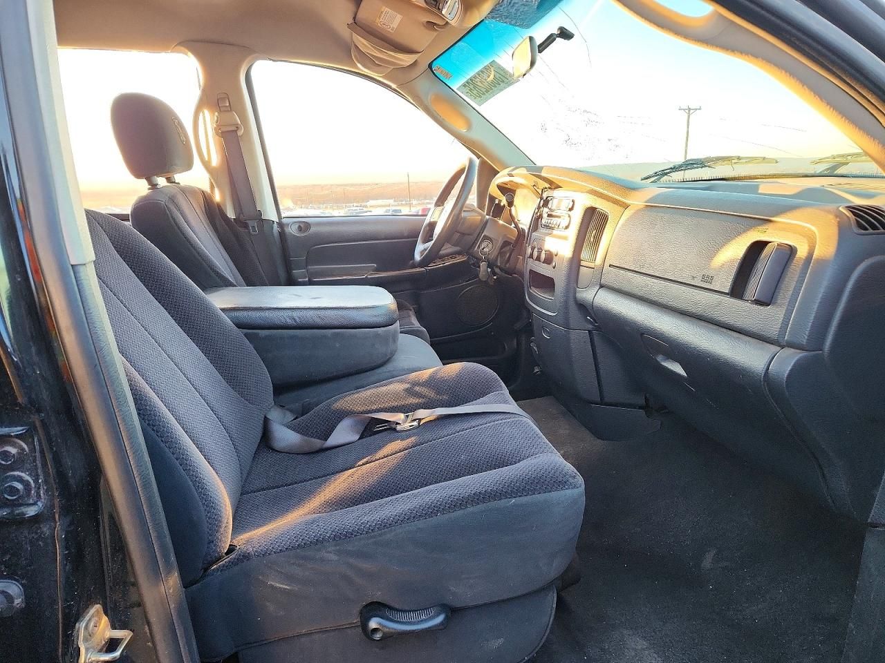 2005 Dodge Ram 1500 st