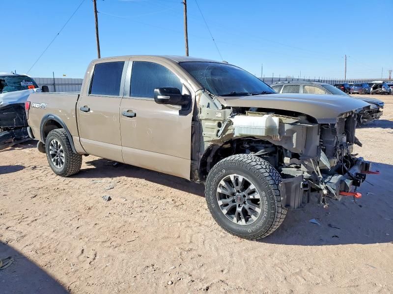 2021 Nissan Titan sv