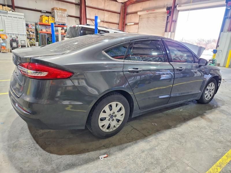 2019 Ford Fusion s