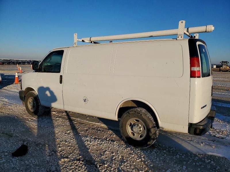 2017 Chevrolet Express G2500