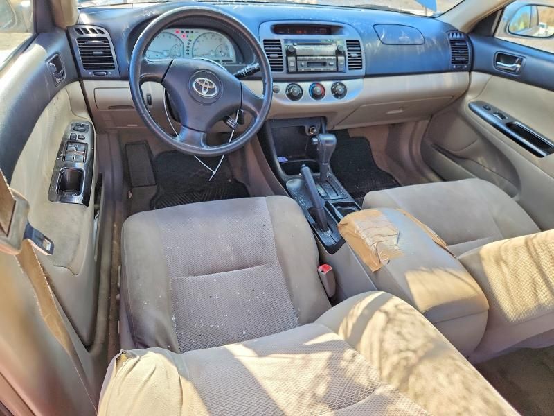 2004 Toyota Camry le