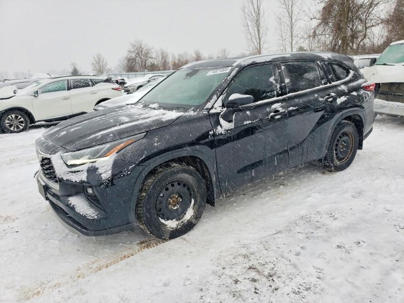 2022 Toyota Highlander Platinum