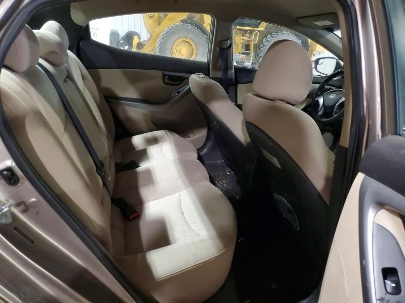 2014 Hyundai Elantra se