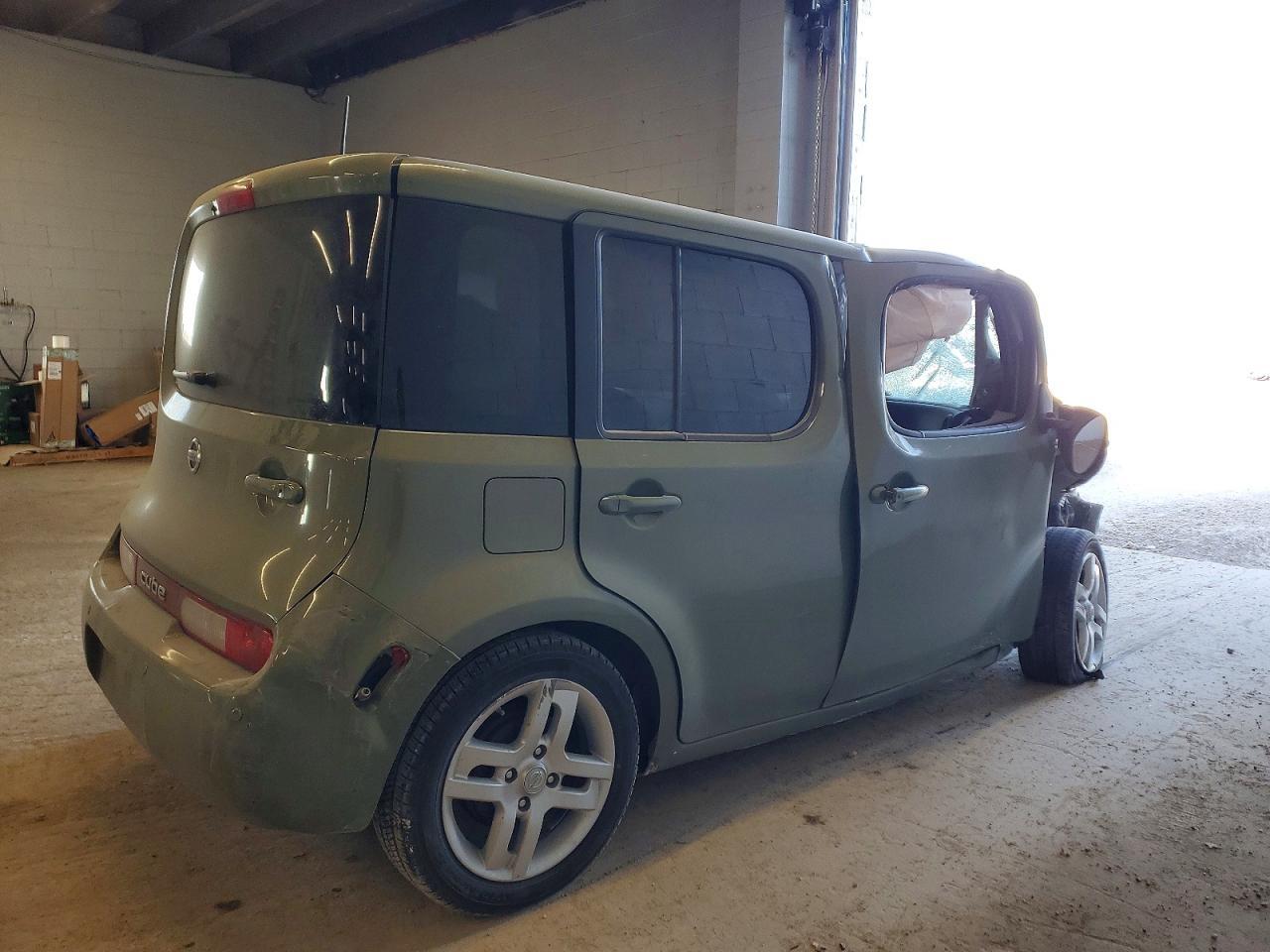 2009 Niss Cube Base