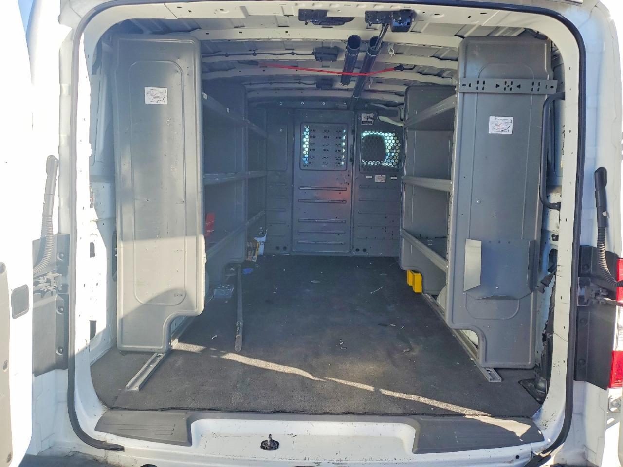 2018 Niss NV Cargo 2500 HD S S
