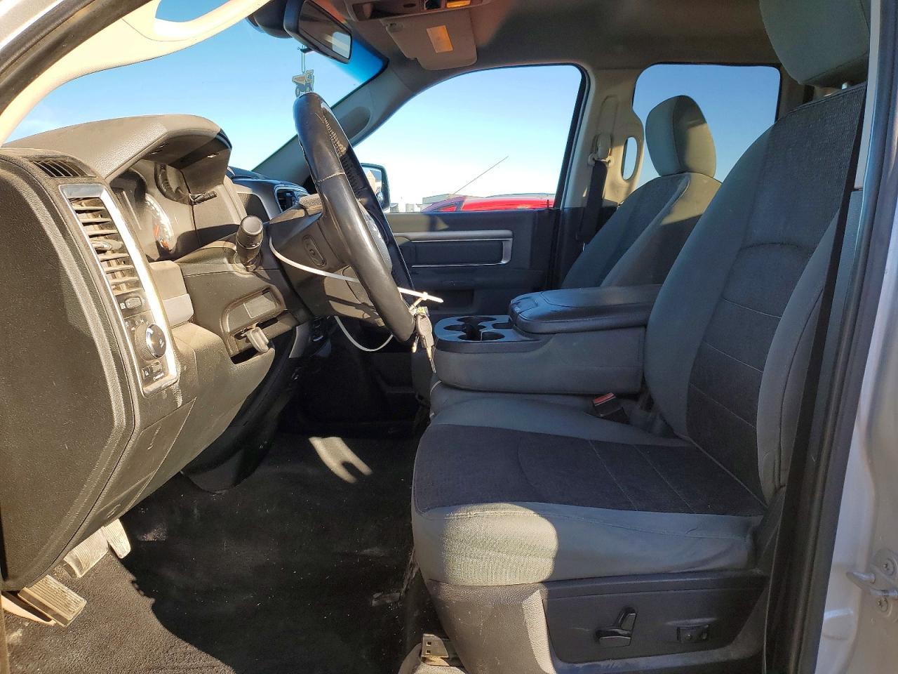 2015 Dodge Ram 1500 slt