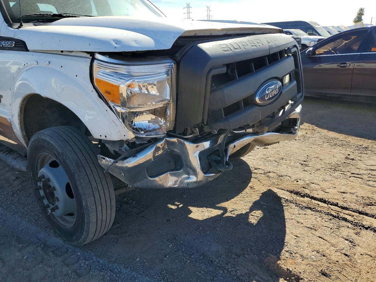 2015 Ford F550 Super Duty Truck Cab AND Chassis