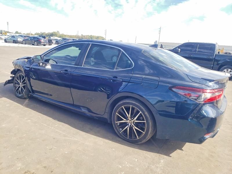 2021 Toyota Camry se