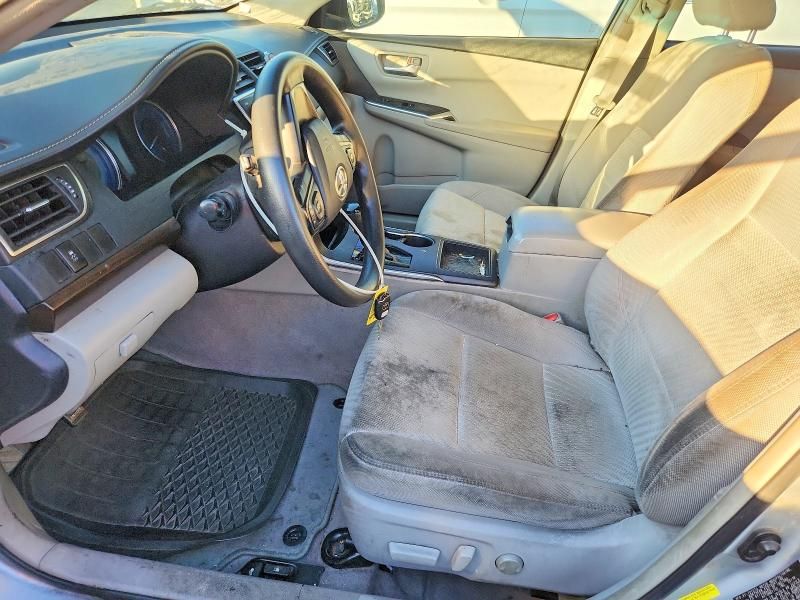 2016 Toyota Camry le