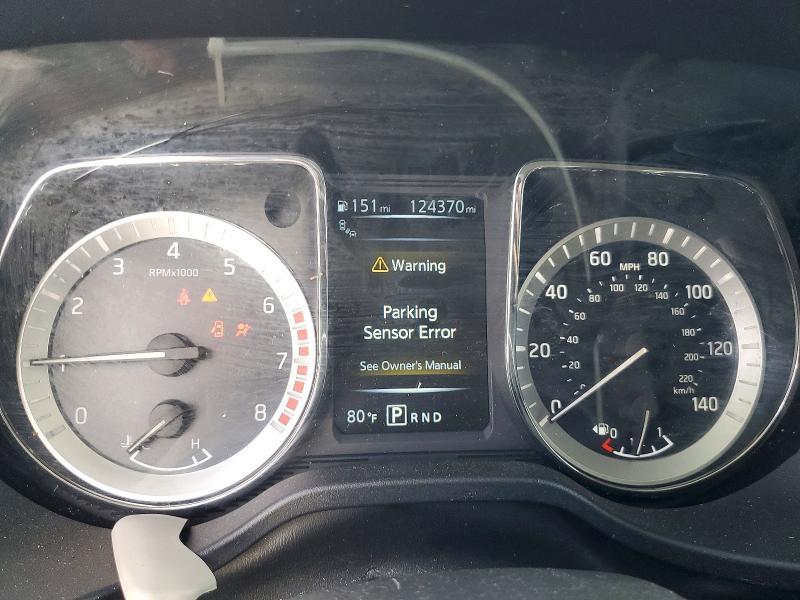 2017 Nissan Titan sv